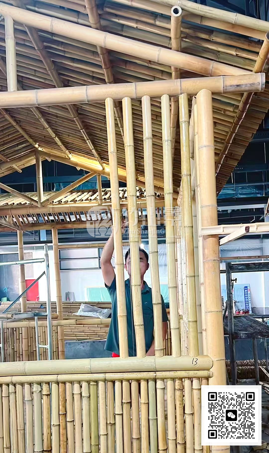 竹屋檐造型与立柱安装细节